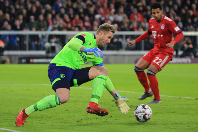 通过精密的 通过精密的